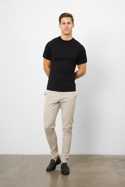 Fein gestricktes T-Shirt in Schwarz